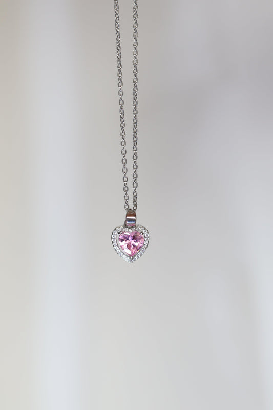 Pembe Taşlı Kalp Figürlü Çelik Kolye